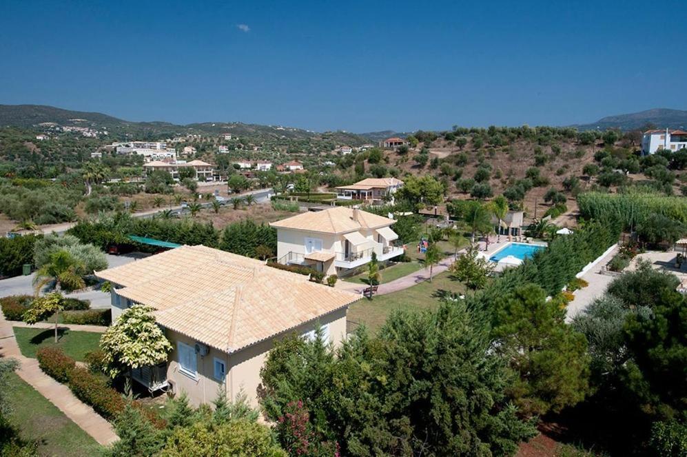 Dion Zois Apartment Finikounta Luaran gambar