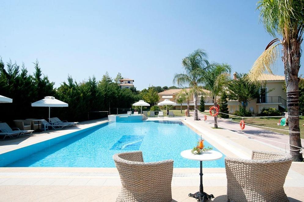 Dion Zois Apartment Finikounta Luaran gambar